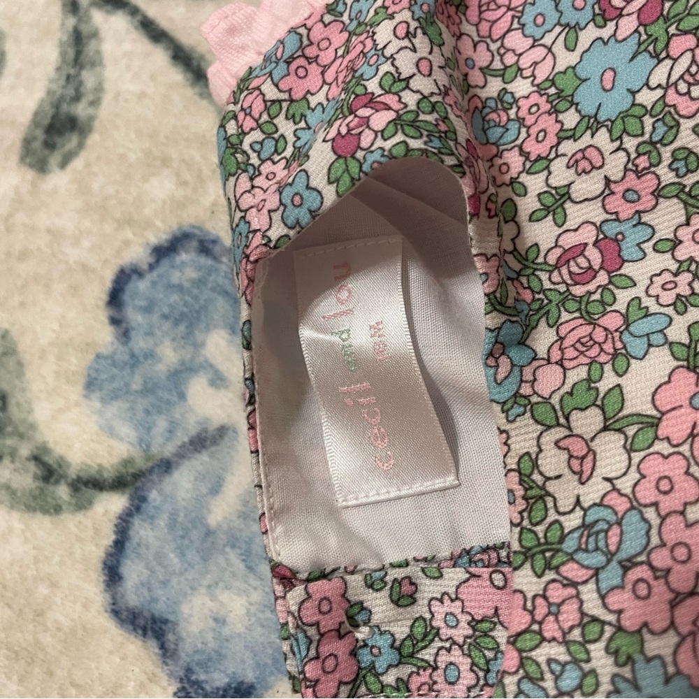 Cecil & Lou Floral Bubble with Pink Bows - Picture 2 of 2